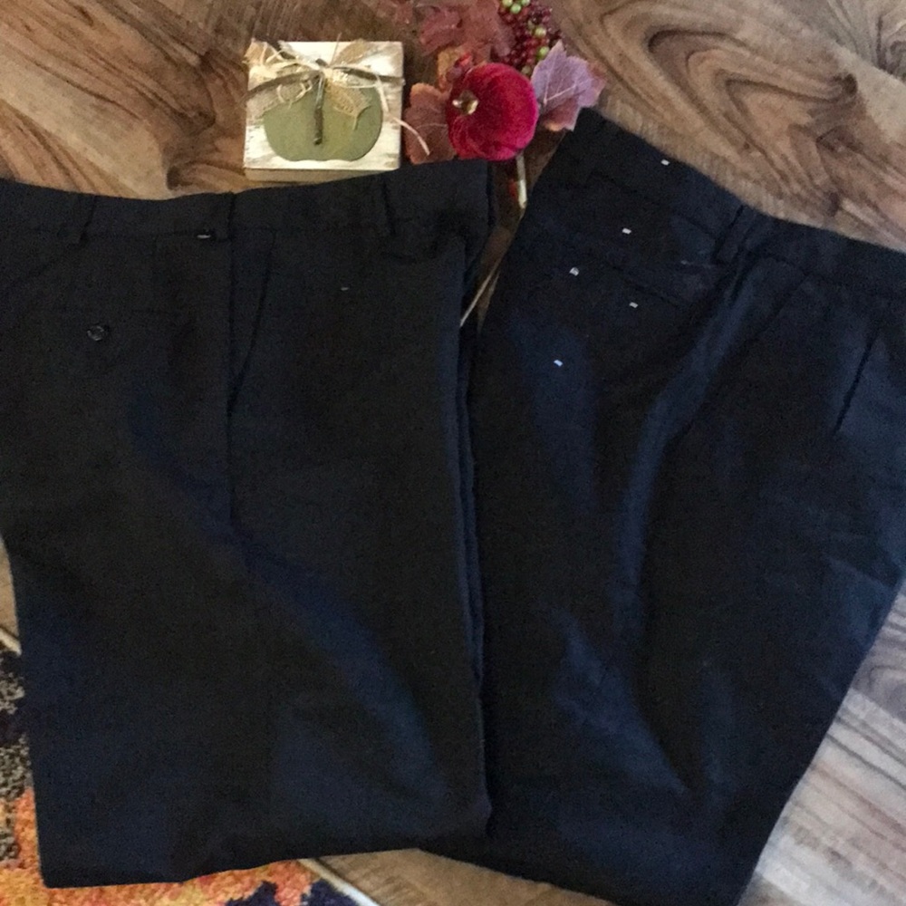 Bundle 2 men’s Dockers, 1 pair new, no tags